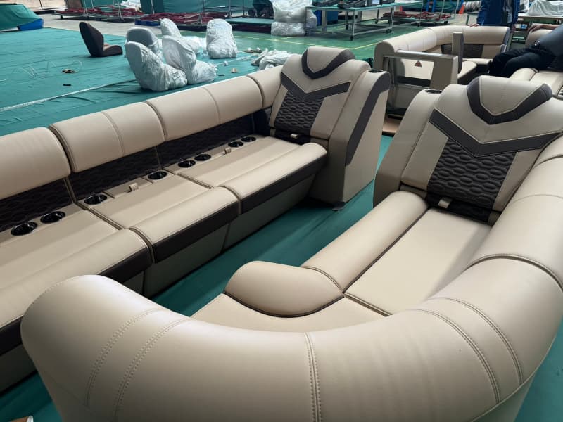 Deluxe Pontoon Boat Seats