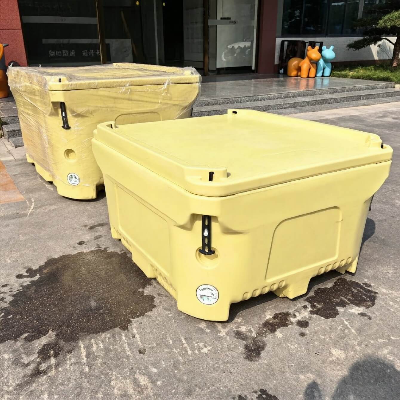 insulated cooler box actual product