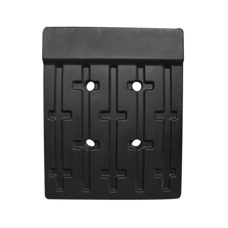 Tank outlet port and reinforcement ribs Rotomolded tank fitting port and reinforcing rib