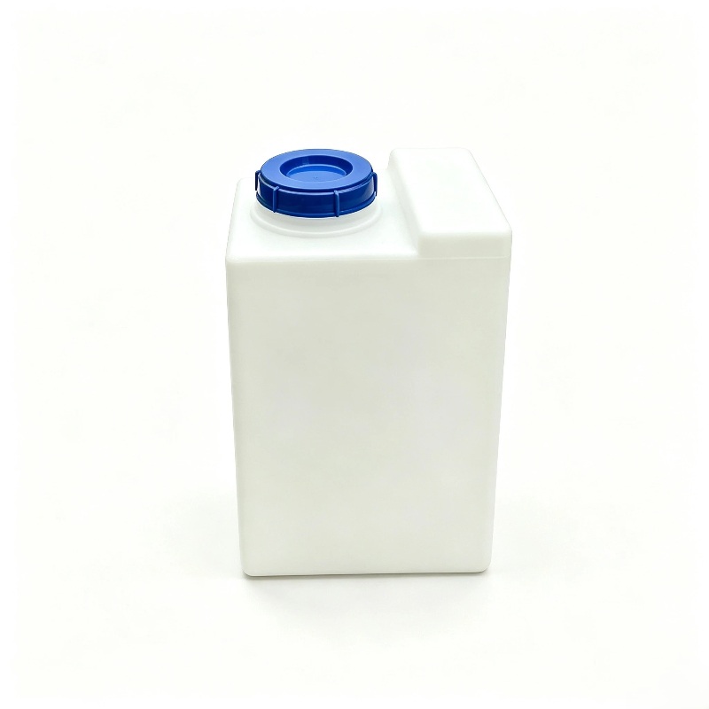 Custom Rotomolded Water Tank Custom Rotomolded Water Tank